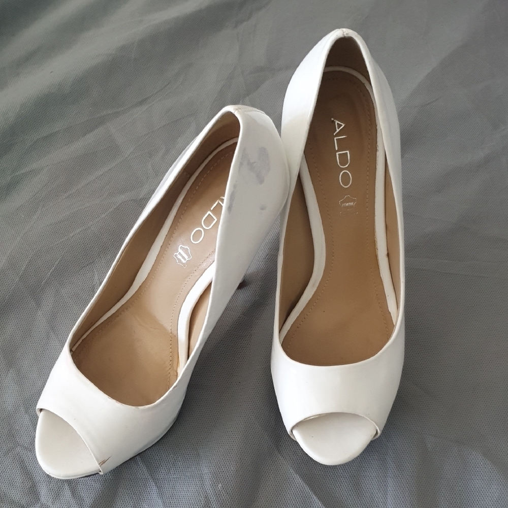 Aldo White Peep-Toe Pumps Elegant Heels